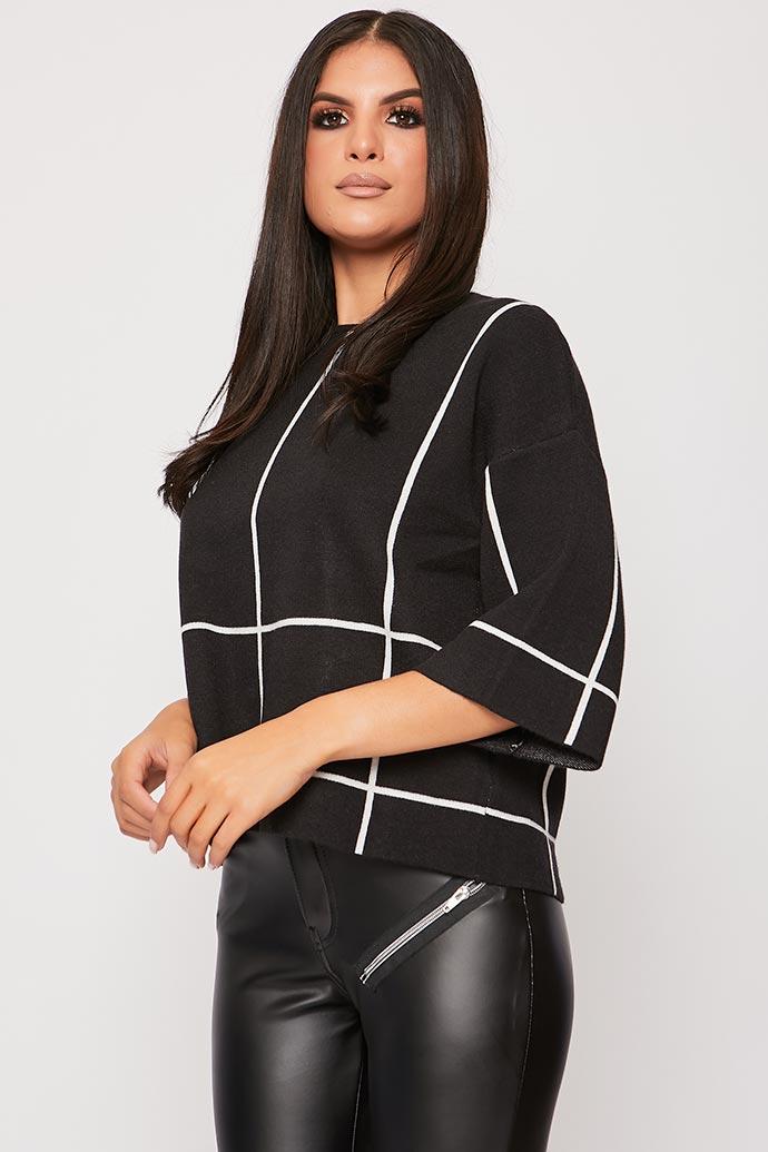 Fiona - Black Oversized Checked Cropped Jumper