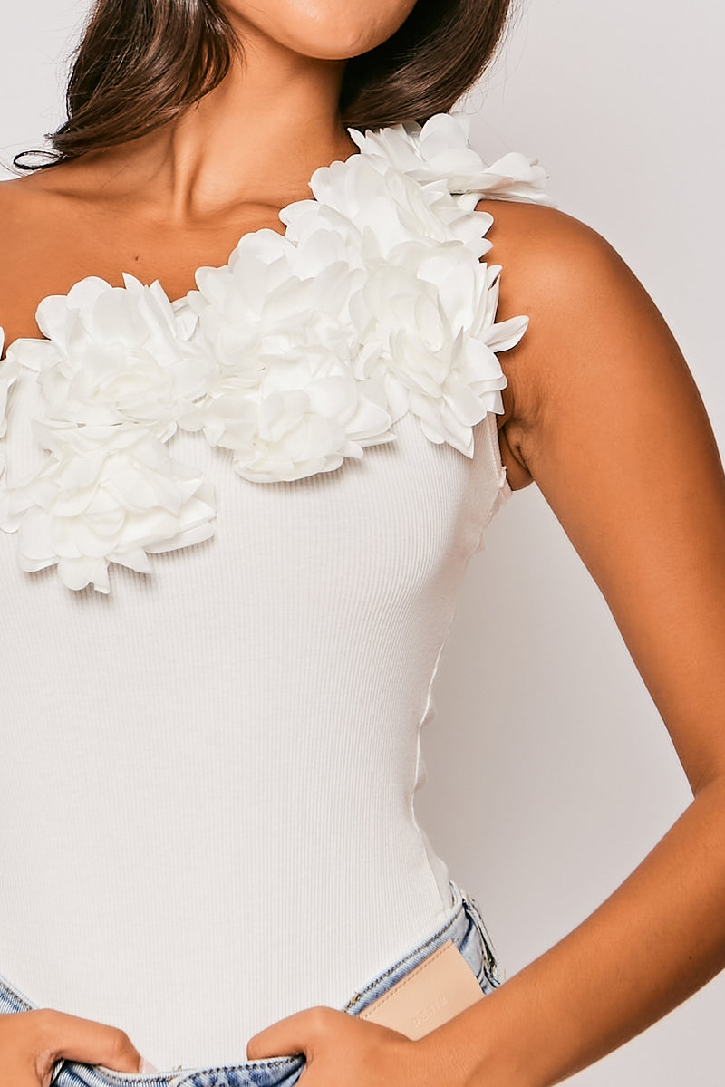 Bonnie - White One Shoulder Flower Trim Bodysuit