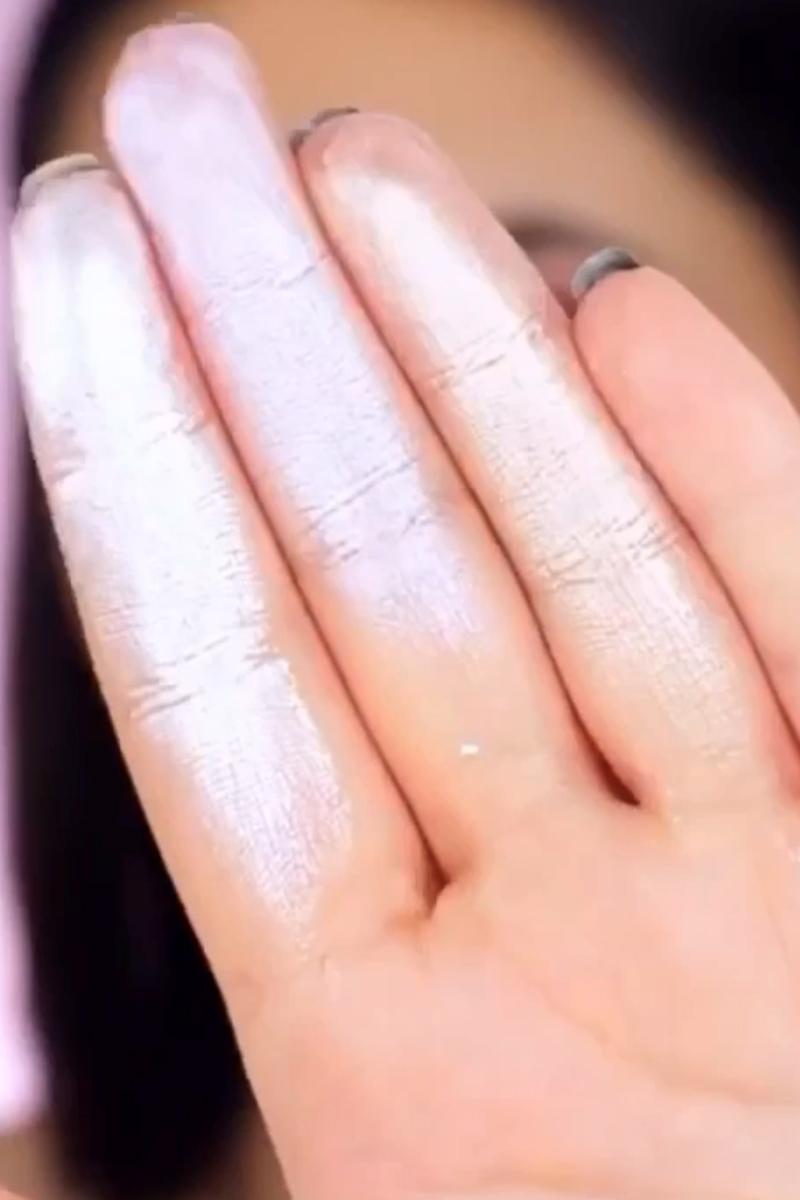 Complexions Natural Glow Highlighter Palette