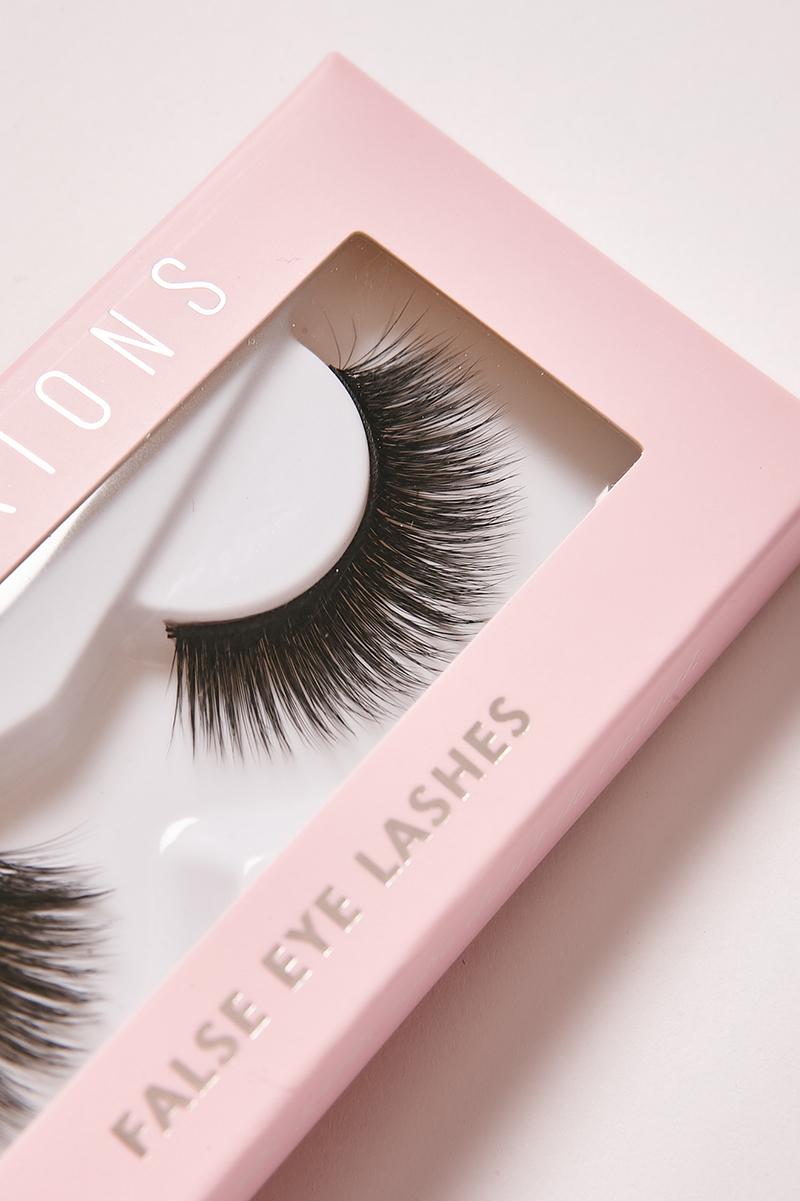Complexions Cannes Lashes